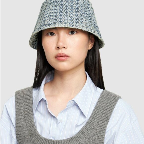 NEW! NWT! Marc Jacobs The Washed Monogram Denim Bucket Hat - Picture 7 of 8